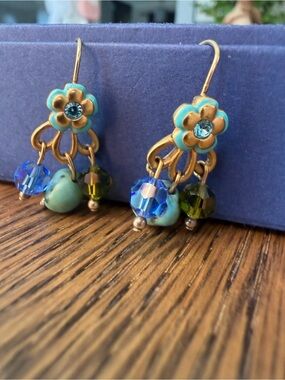 Vintage Swarovski Signed Swan Logo Flower Crystal Drop Earrings Turquoise Blue